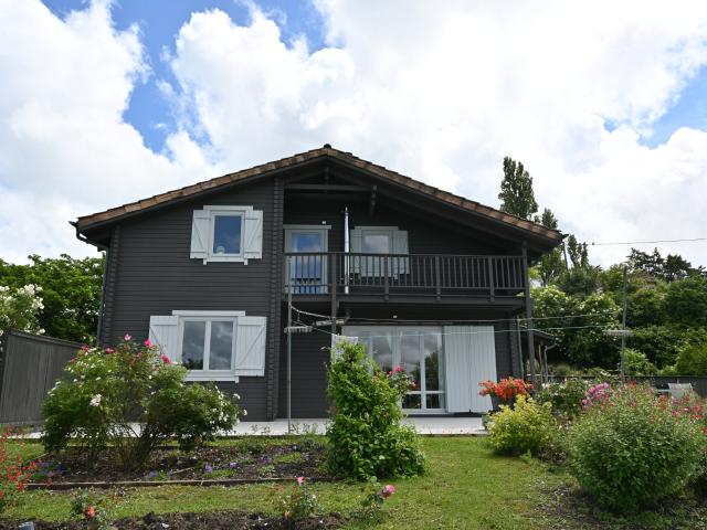 Maison 5 pièces 210 m²