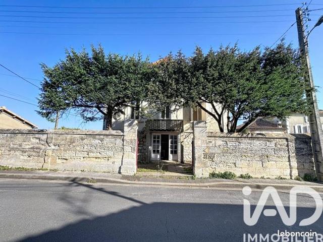 Maison 5 pièces 210 m²