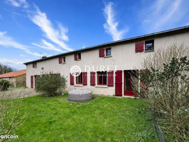 Maison 5 pièces 210 m²
