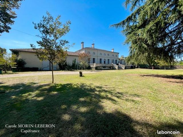 Maison 5 pièces 210 m²