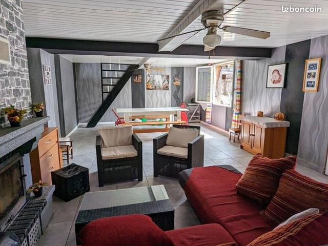 Maison 5 pièces 210 m²