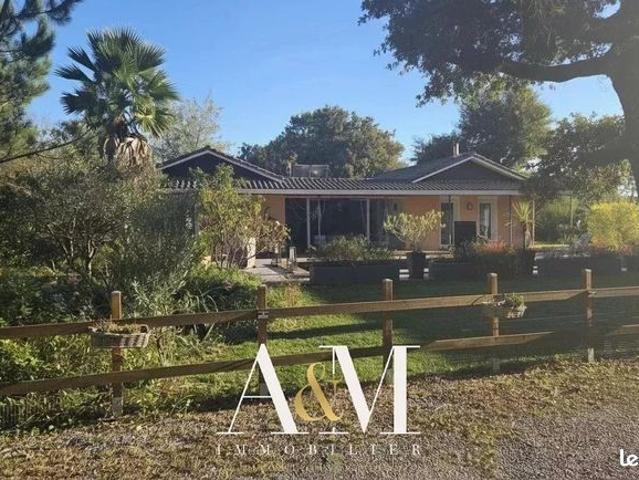 Maison 5 pièces 210 m²