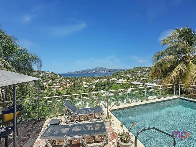 Maison 5 pièces 210 m²