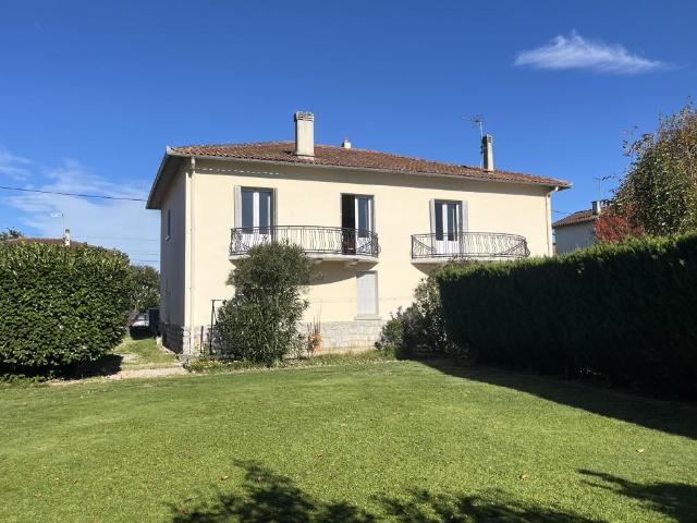 Maison 5 pièces 210 m²