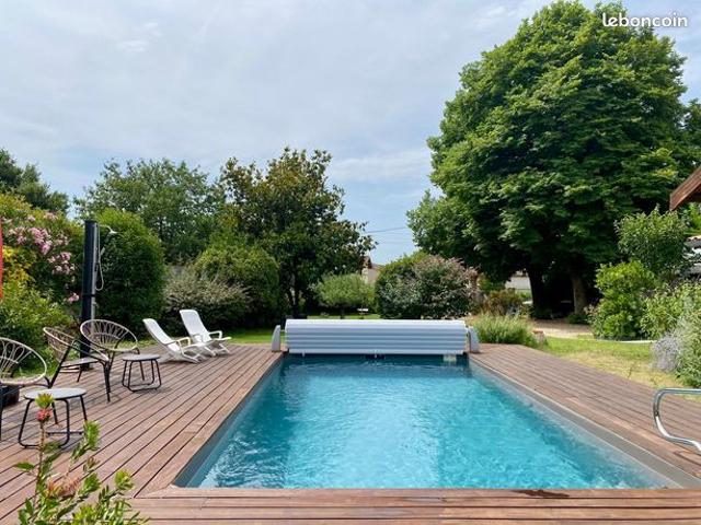 Maison 5 pièces 210 m²