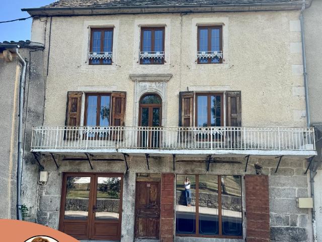 Maison 5 pièces 210 m²