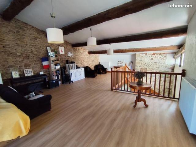 Maison 5 pièces 210 m²
