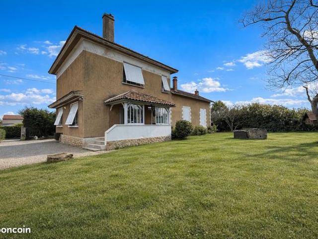 Maison 5 pièces 210 m²