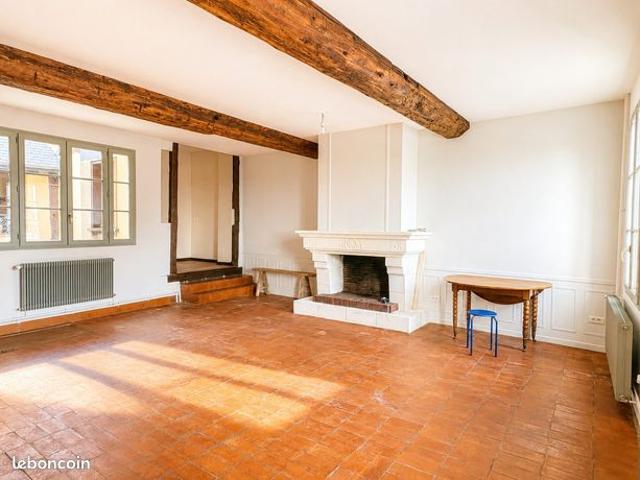 Maison 5 pièces 210 m²