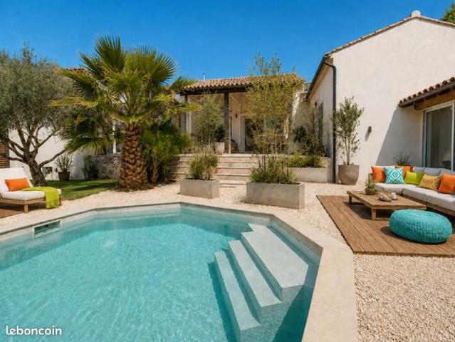 Maison 5 pièces 210 m²