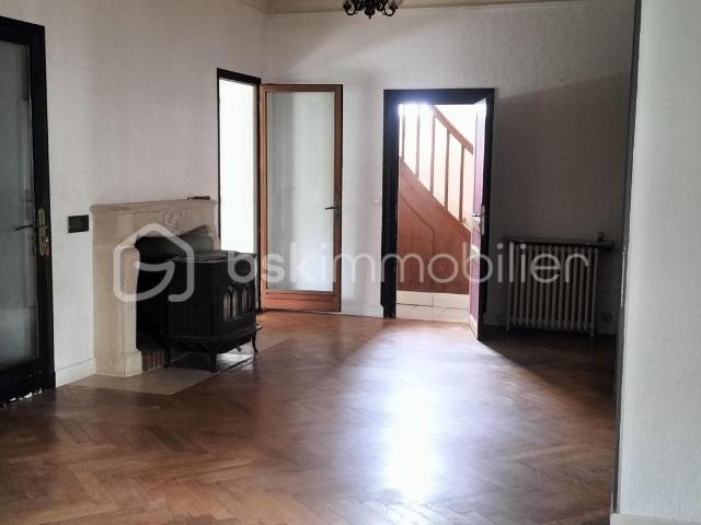 Maison 5 pièces 210 m²