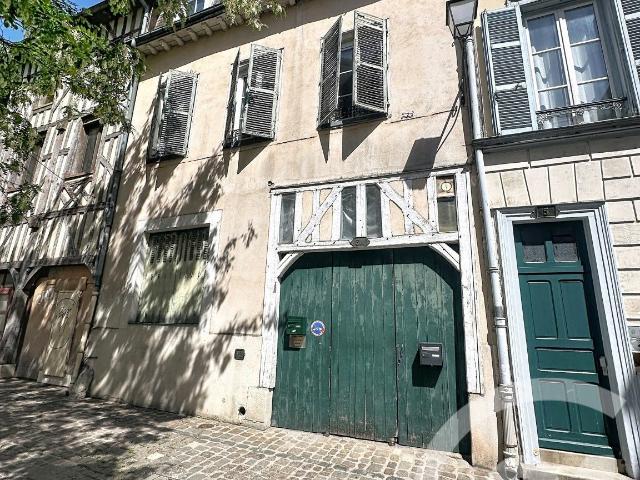 Maison 5 pièces 211 m²