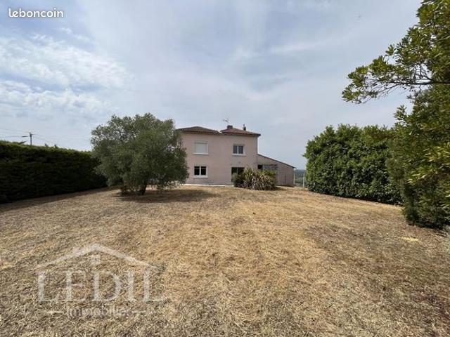 Maison 5 pièces 211 m²