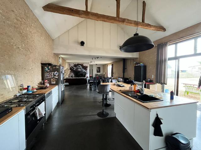 Maison 5 pièces 211 m²