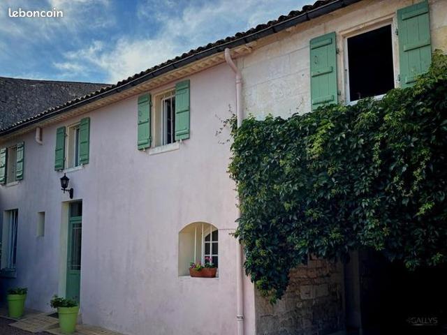 Maison 5 pièces 211 m²