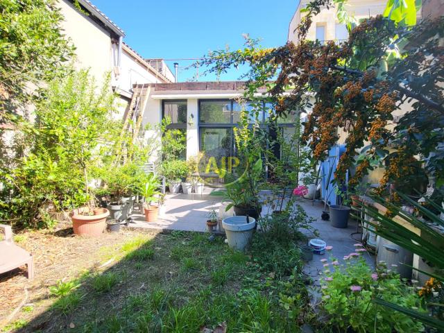 Maison 5 pièces 212 m²