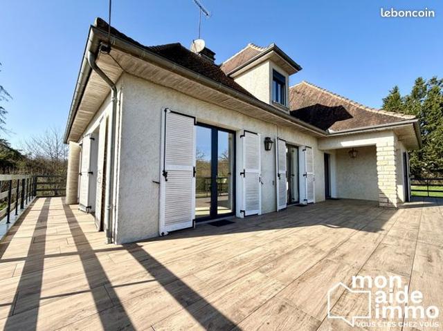 Maison 5 pièces 212 m²