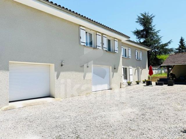 Maison 5 pièces 212 m²