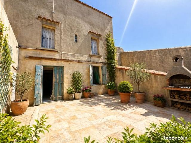 Maison 5 pièces 212 m²