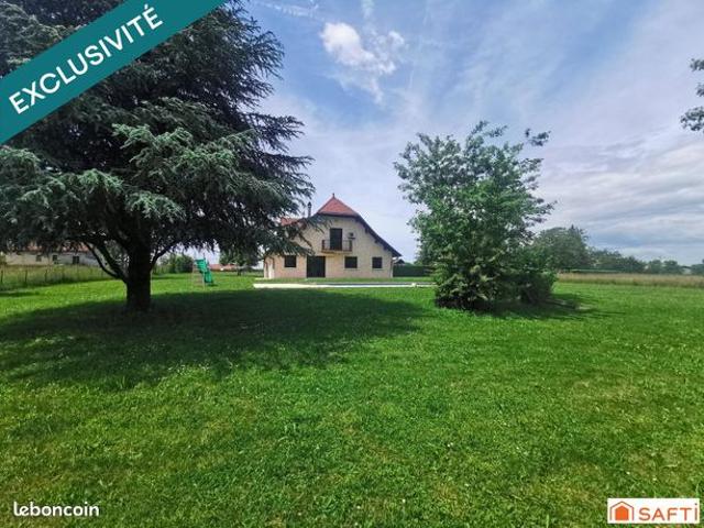 Maison 5 pièces 212 m²