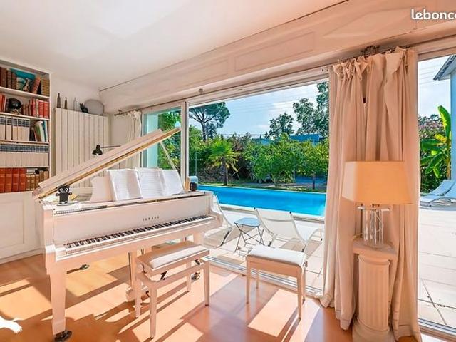 Maison 5 pièces 213 m²