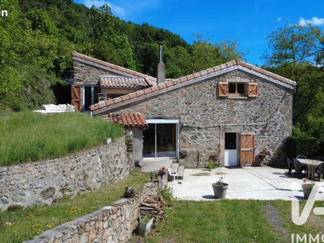 Maison 5 pièces 213 m²