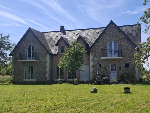 Maison 5 pièces 205 m²