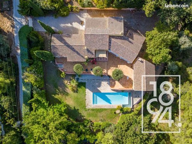 Maison 5 pièces 224 m²
