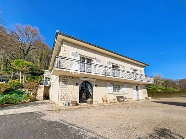 Maison 5 pièces 224 m²