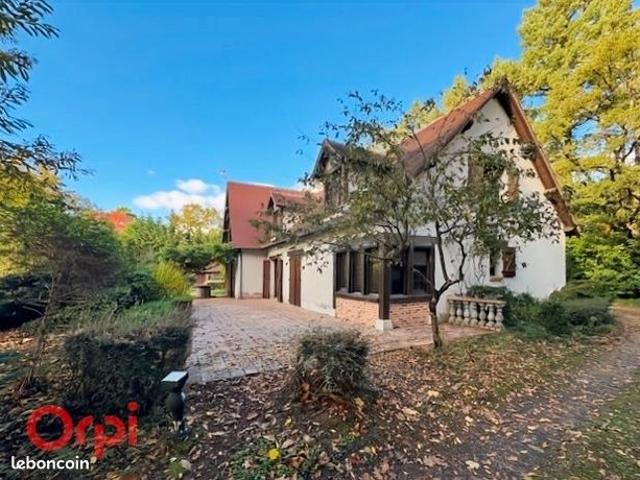 Maison 5 pièces 224 m²