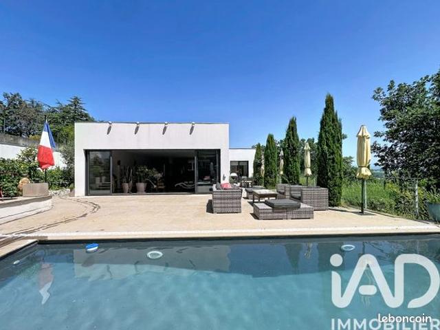 Maison 5 pièces 224 m²