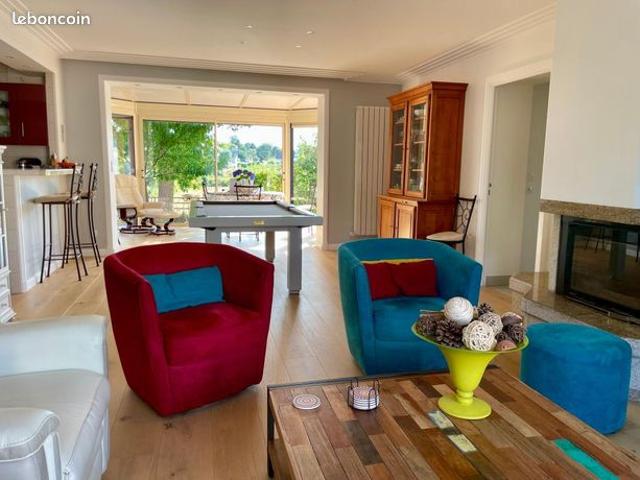 Maison 5 pièces 224 m²