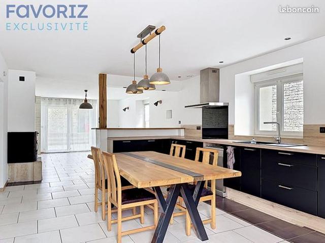 Maison 5 pièces 224 m²