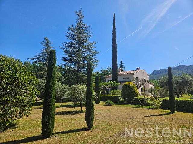 Maison 5 pièces 224 m²