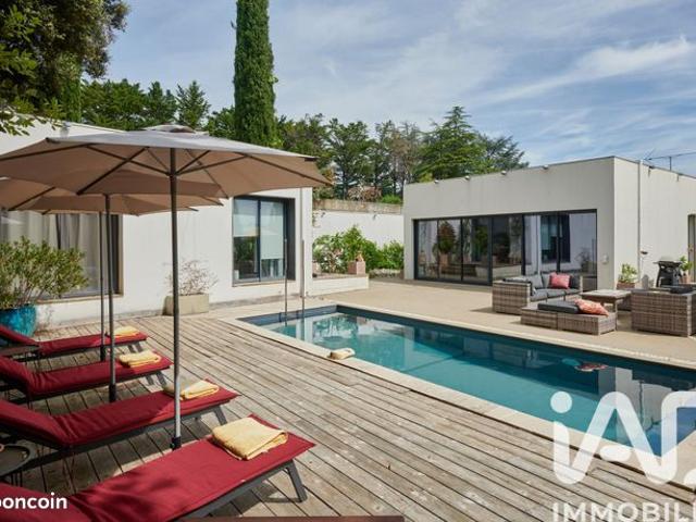 Maison 5 pièces 224 m²
