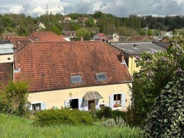 Maison 5 pièces 225 m²