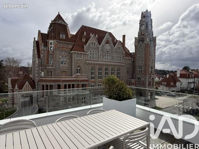 Maison 5 pièces 250 m²