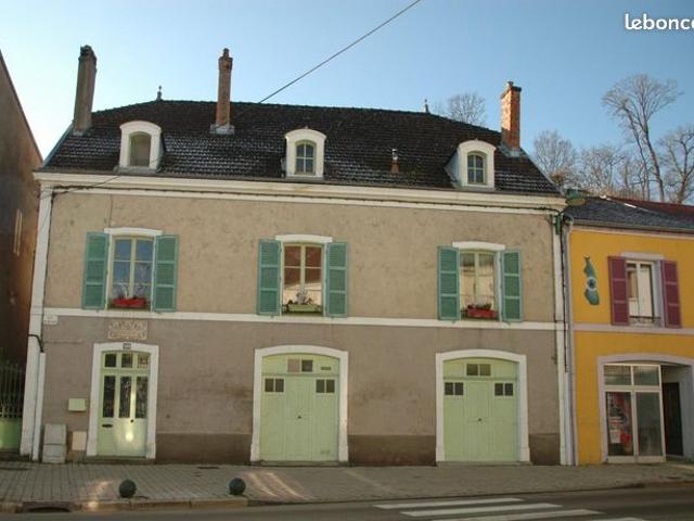 Maison 5 pièces 225 m²