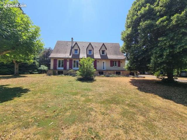 Maison 5 pièces 225 m²