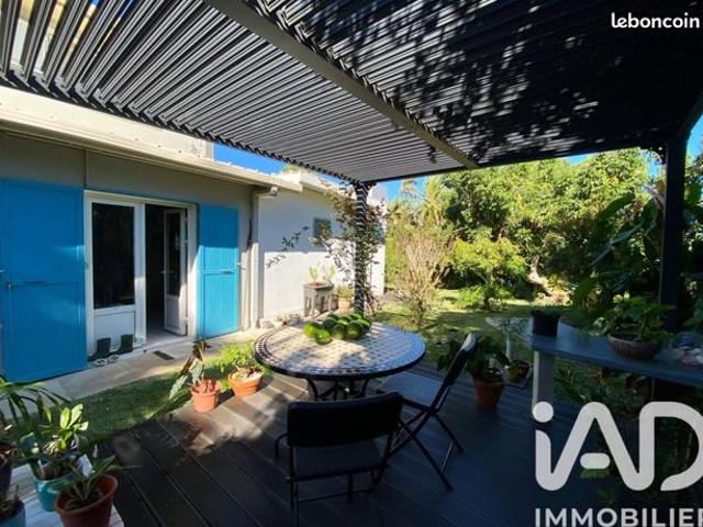 Maison 7 pièces 225 m²