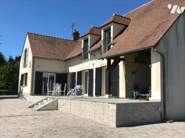 Maison 5 pièces 225 m²