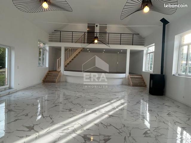 Maison 5 pièces 225 m²