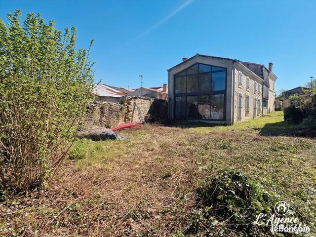Maison 5 pièces 225 m²