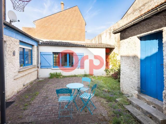 Maison 5 pièces 225 m²