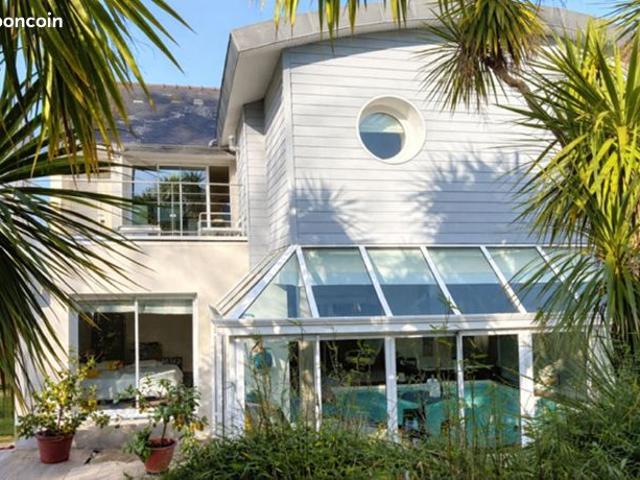 Maison 5 pièces 225 m²