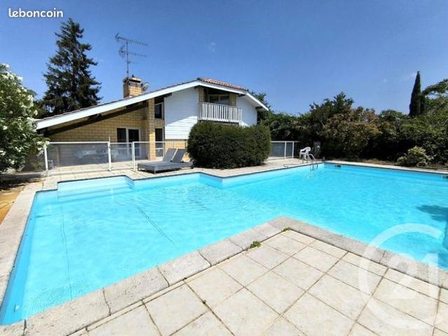 Maison 5 pièces 226 m²