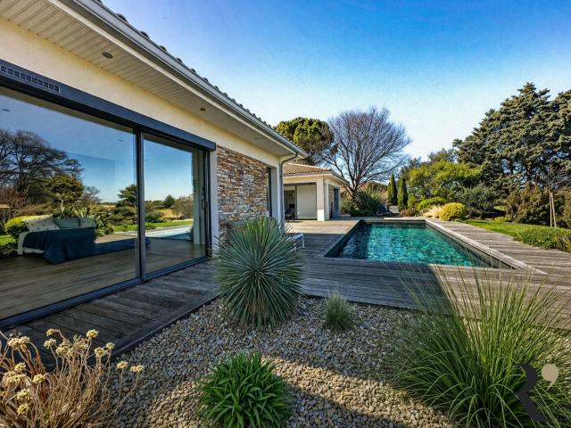 Maison 5 pièces 227 m²