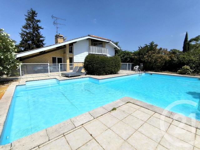 Maison 5 pièces 227 m²