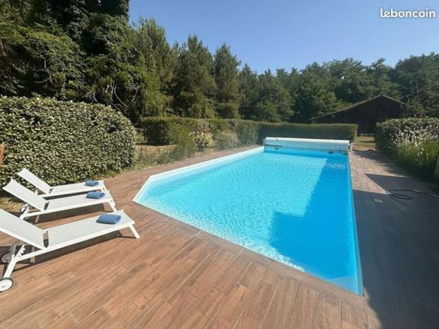Maison 5 pièces 228 m²