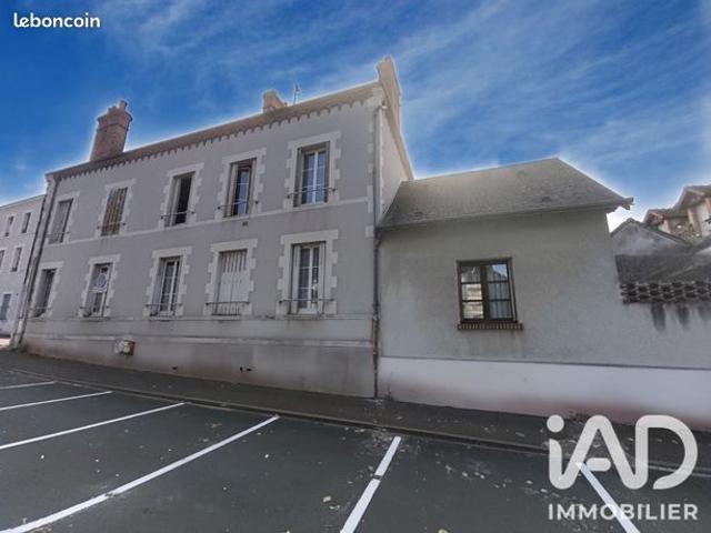 Maison 5 pièces 228 m²